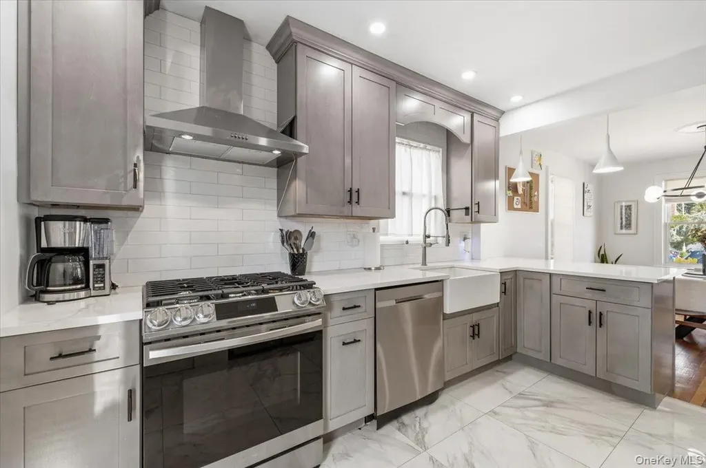 192 Broad Street Williston Park NY 11596