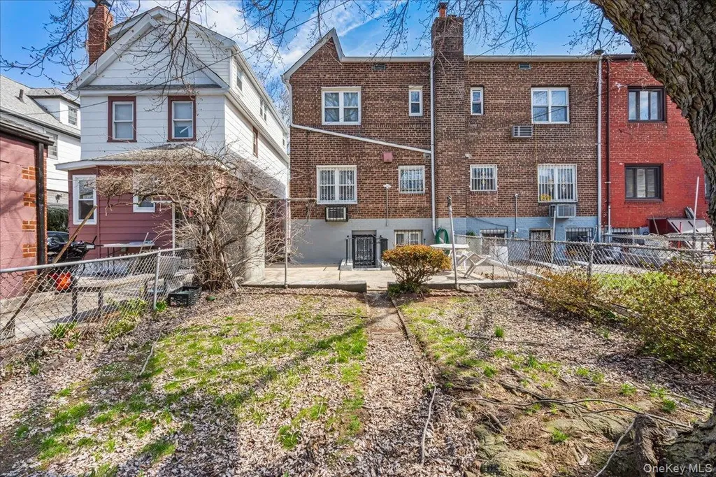 5732 138th Street Flushing NY 11355