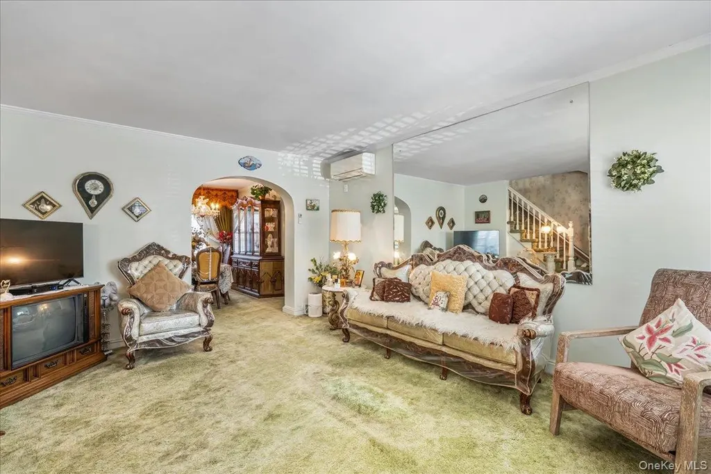 5732 138th Street Flushing NY 11355