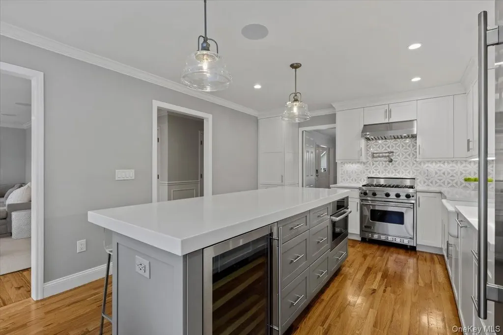 76 Davis Avenue Rye NY 10580