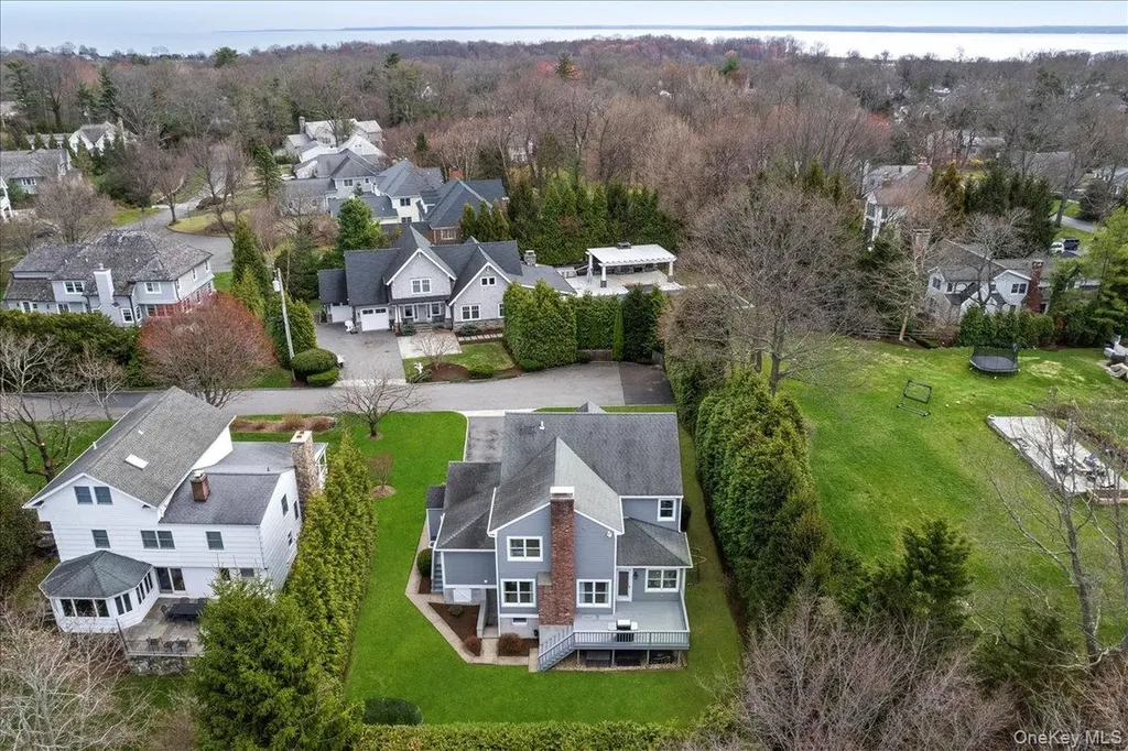 76 Davis Avenue Rye NY 10580