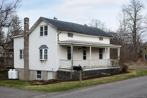 84 Montgomery Street Tivoli NY 12583