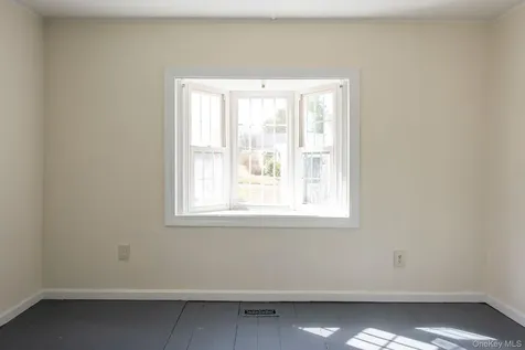 84 Montgomery Street Tivoli NY 12583