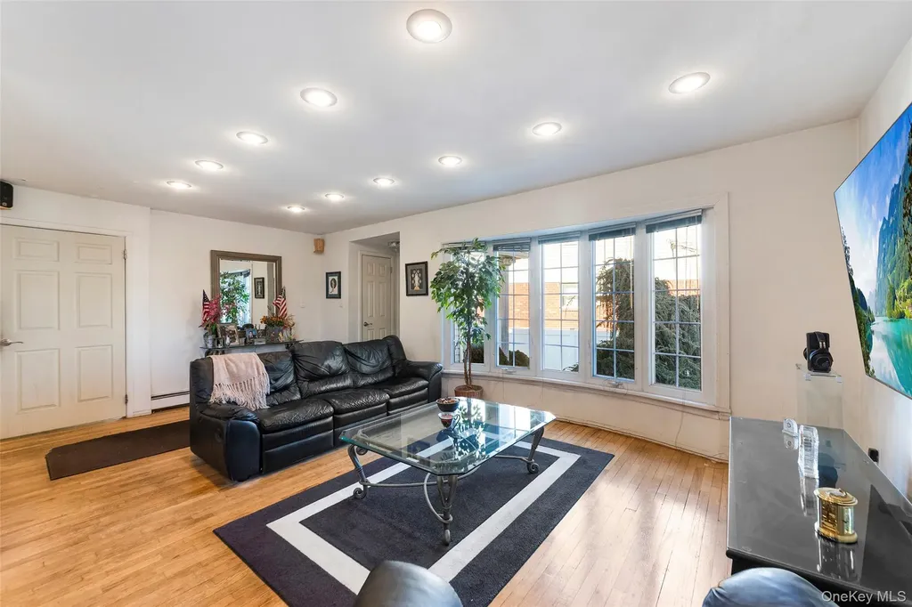 155-30 99th Street Howard Beach NY 11414