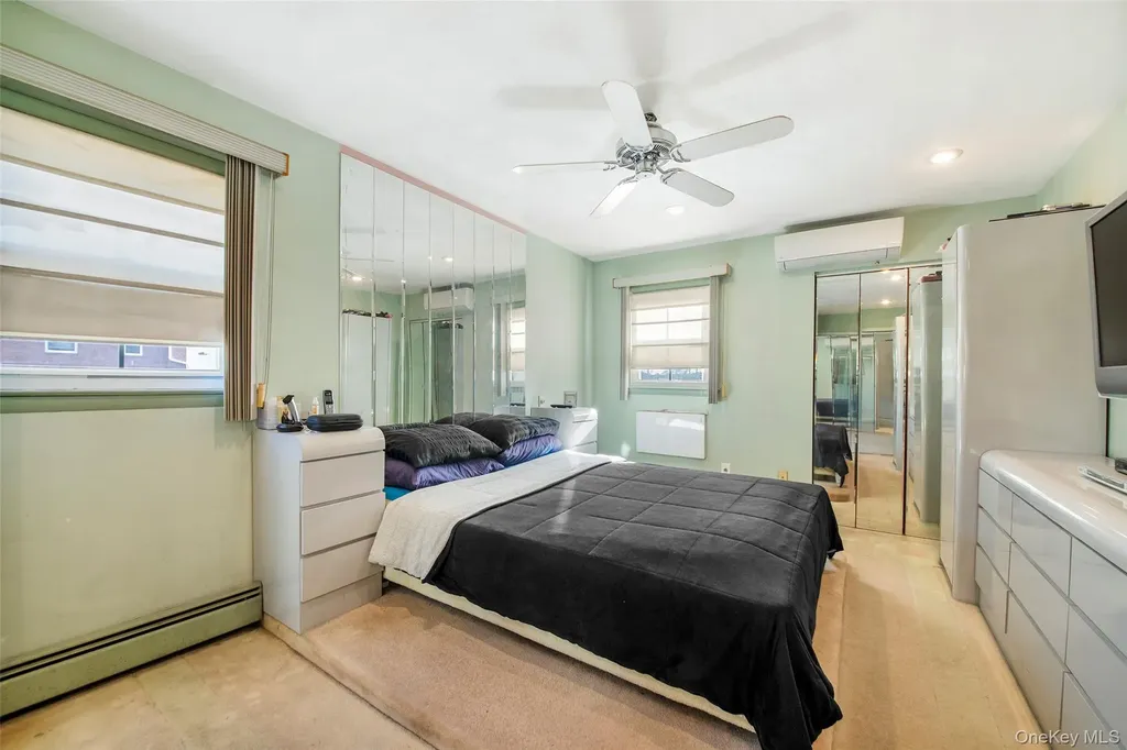 155-30 99th Street Howard Beach NY 11414
