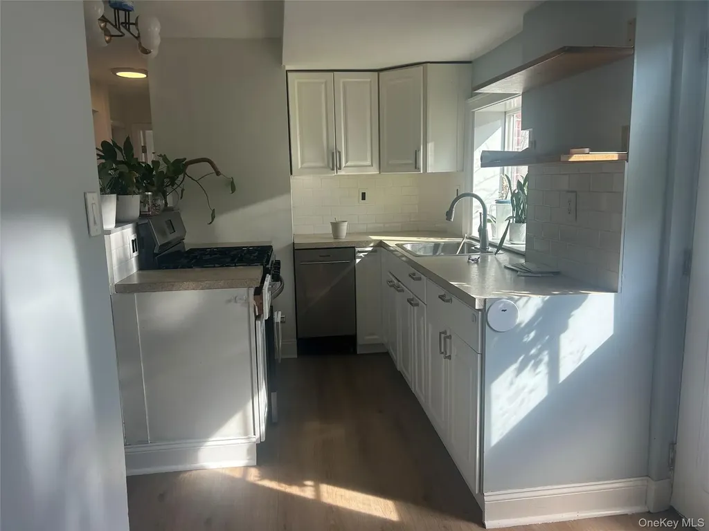 341 E Hudson Street Long Beach NY 11561
