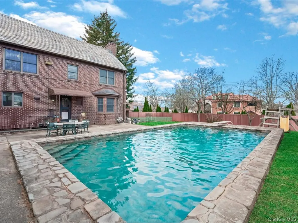 2807 157th Street Flushing NY 11354