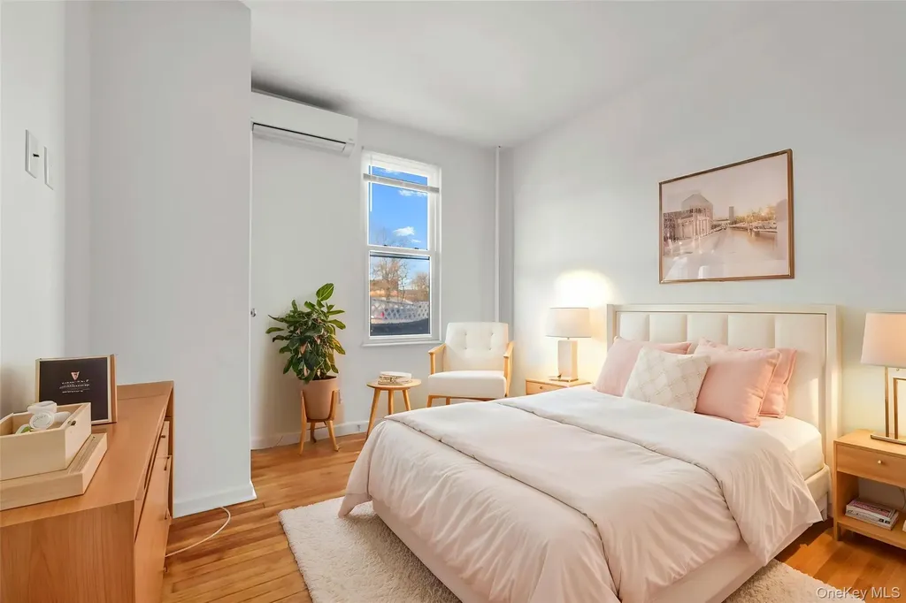 2255 48th Street Astoria NY 11105