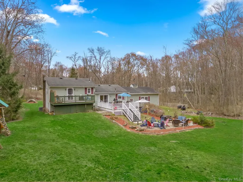 58 Pine Drive Pawling NY 12564