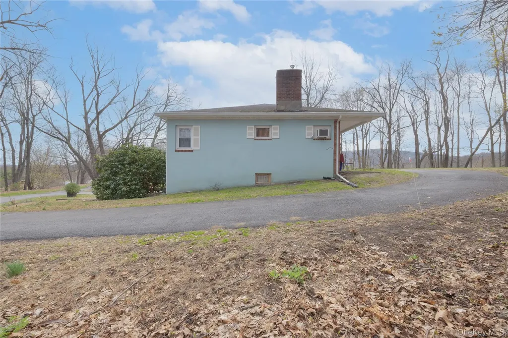 5 Roggia Road Chester NY 10918