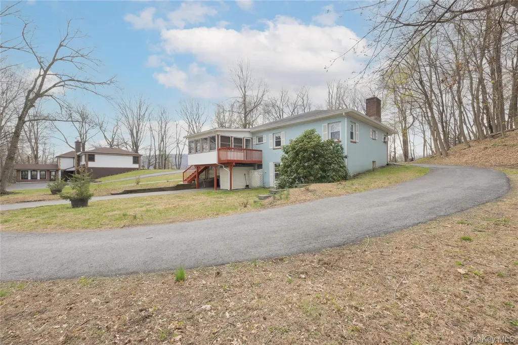 5 Roggia Road Chester NY 10918