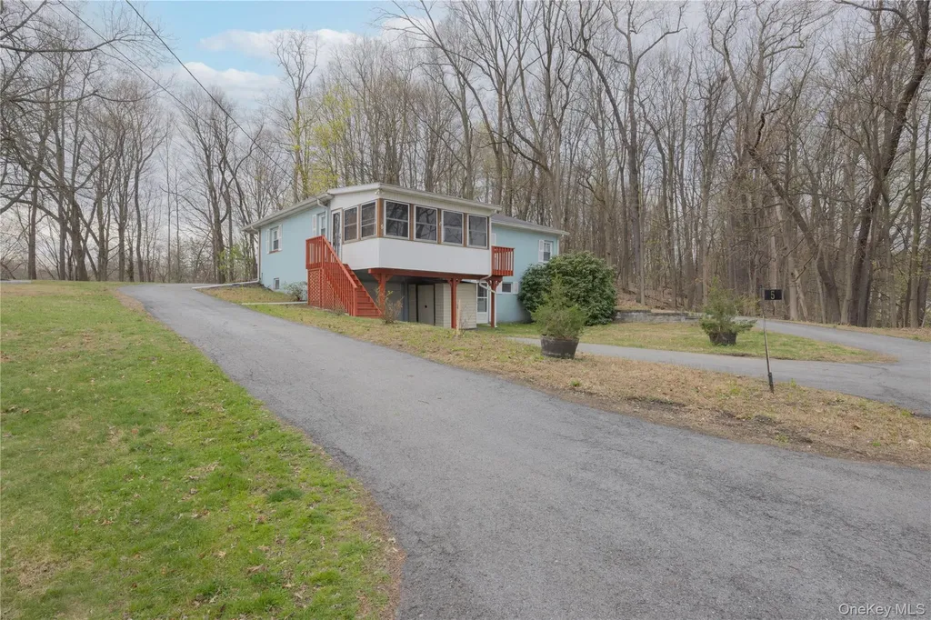 5 Roggia Road Chester NY 10918
