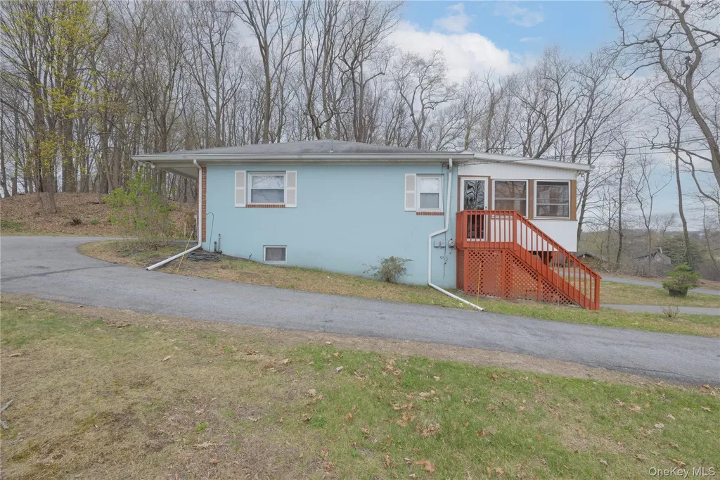 5 Roggia Road Chester NY 10918