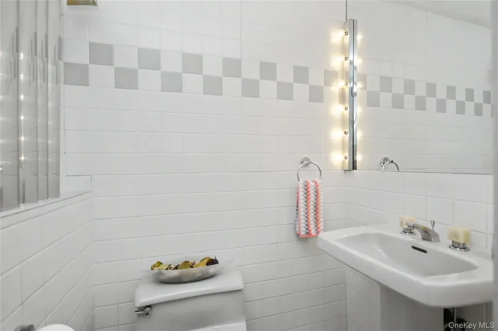 102 Nicholson Road Holmes NY 12531