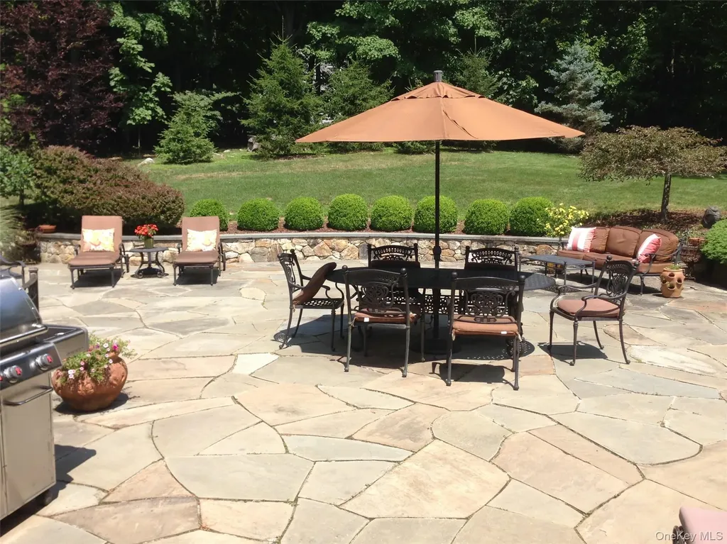 102 Nicholson Road Holmes NY 12531