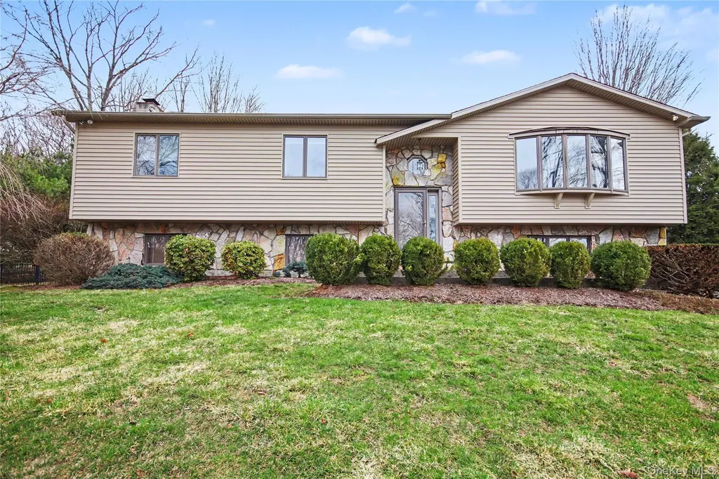 102 Nicholson Road Holmes NY 12531