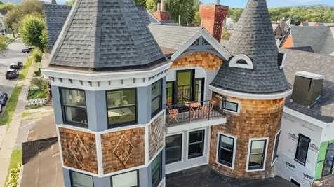 2 Courtney Avenue Newburgh NY 12550