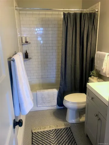 2 Courtney Avenue Newburgh NY 12550