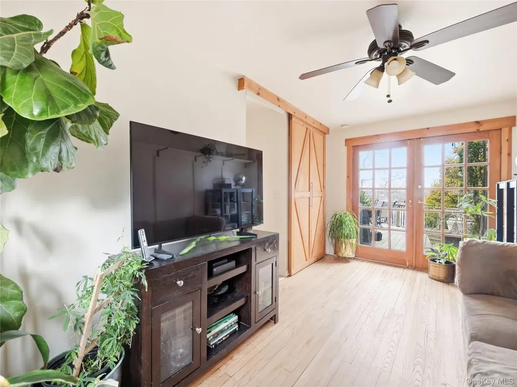 175 Taft Crescent Centerport NY 11721
