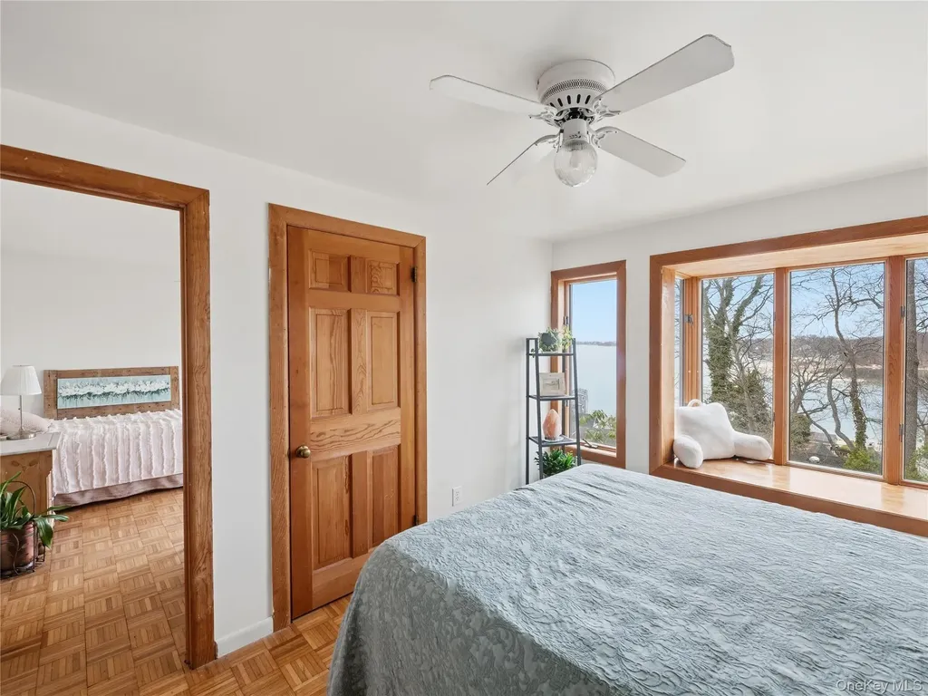 175 Taft Crescent Centerport NY 11721