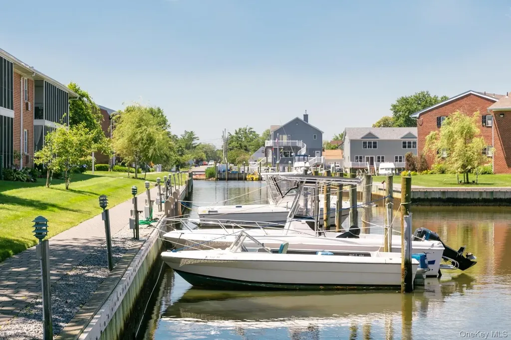 6 Captains Drive West Babylon NY 11704