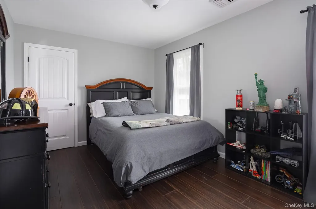 8 Willow Road Beacon NY 12508