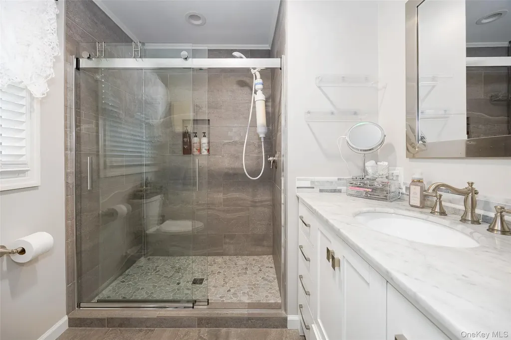 8 Willow Road Beacon NY 12508