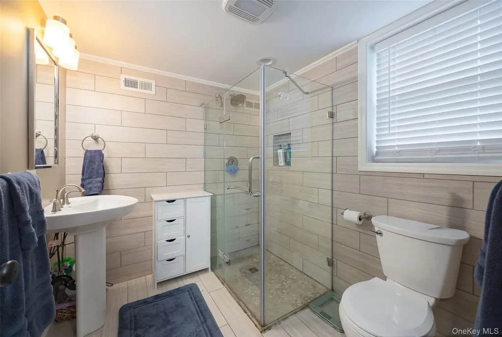 8 Willow Road Beacon NY 12508