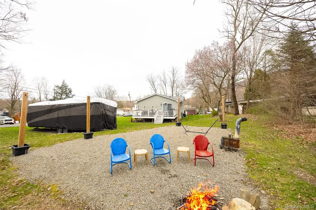 8 Willow Road Beacon NY 12508