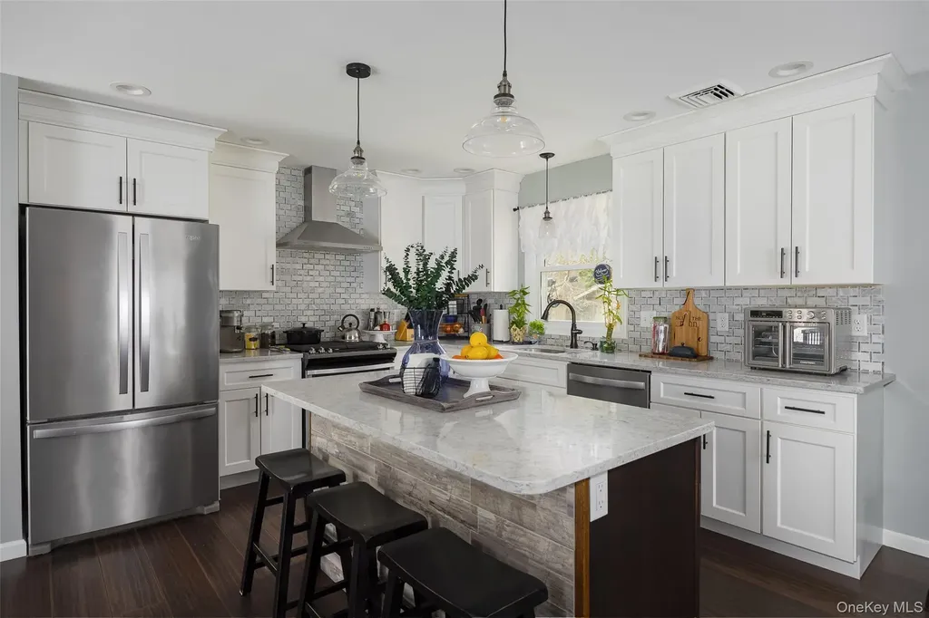 8 Willow Road Beacon NY 12508