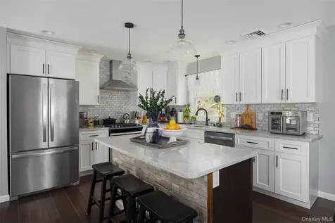 8 Willow Road Beacon NY 12508