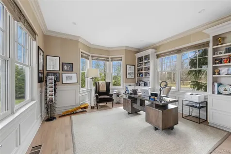 4 Ravenglass Drive Stamford CT 06903