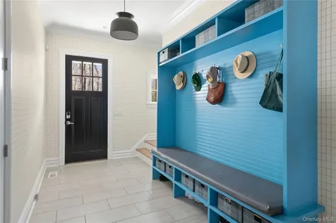 4 Ravenglass Drive Stamford CT 06903