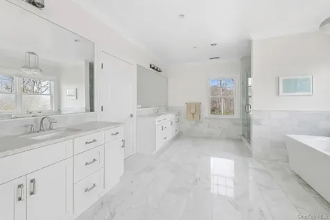 4 Ravenglass Drive Stamford CT 06903