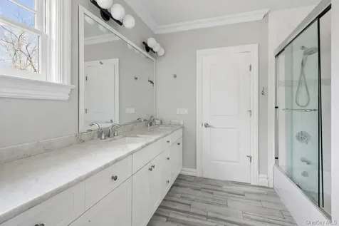 4 Ravenglass Drive Stamford CT 06903