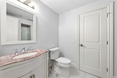 4 Ravenglass Drive Stamford CT 06903