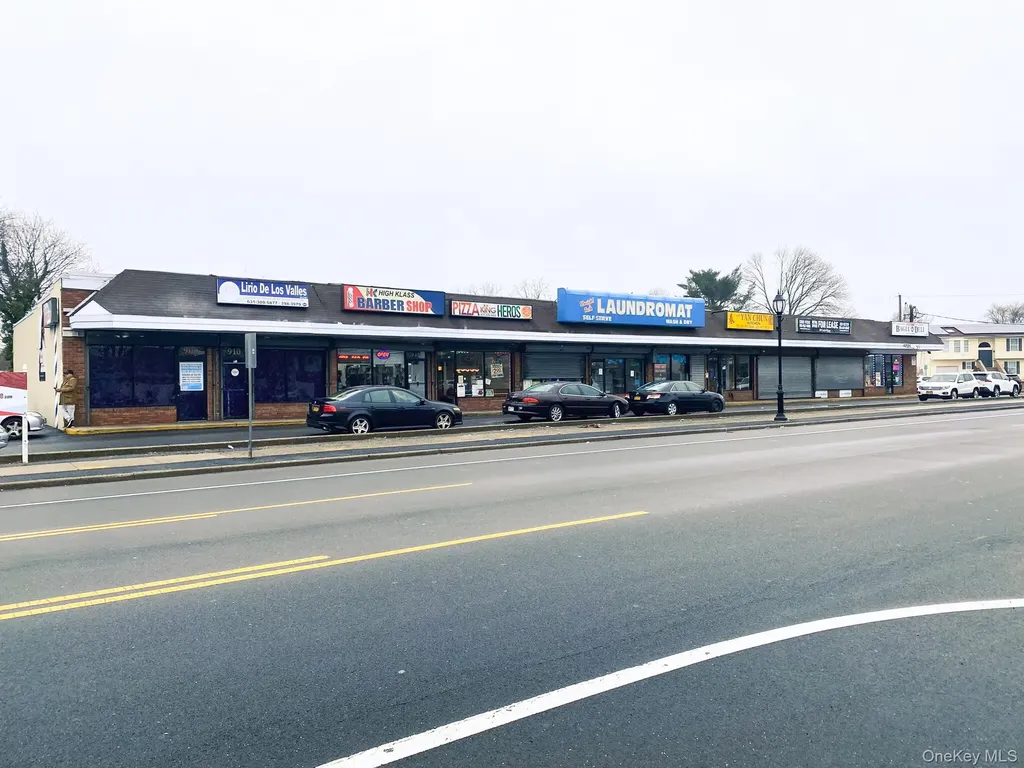 908-930 Straight Path West Babylon NY 11704