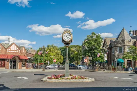 9 Rock Hill Lane Scarsdale NY 10583