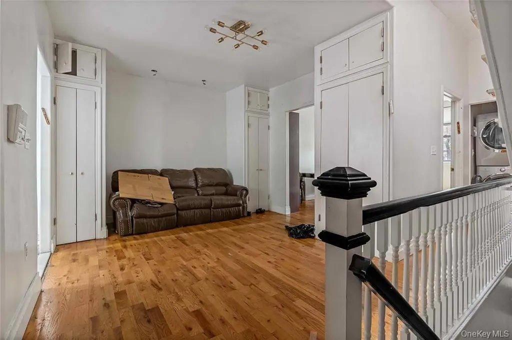 422 Bedford Avenue Brooklyn NY 11249