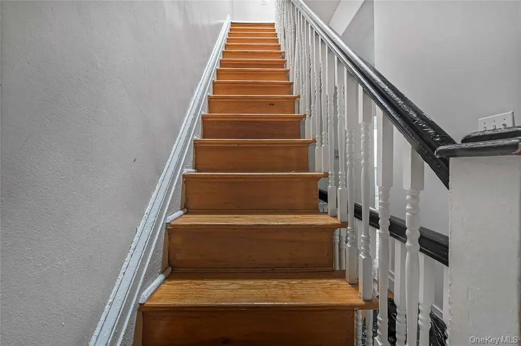 422 Bedford Avenue Brooklyn NY 11249