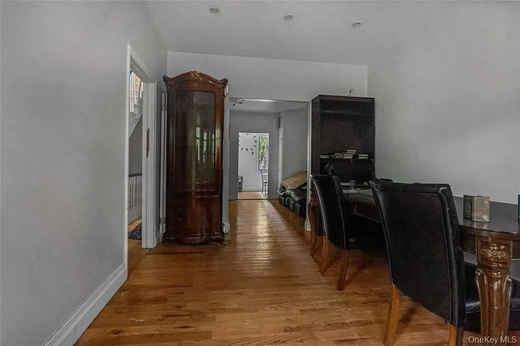 422 Bedford Avenue Brooklyn NY 11249