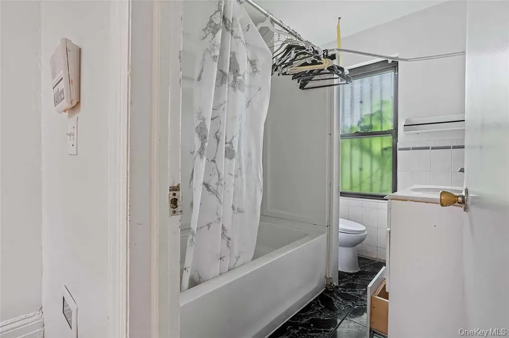 422 Bedford Avenue Brooklyn NY 11249