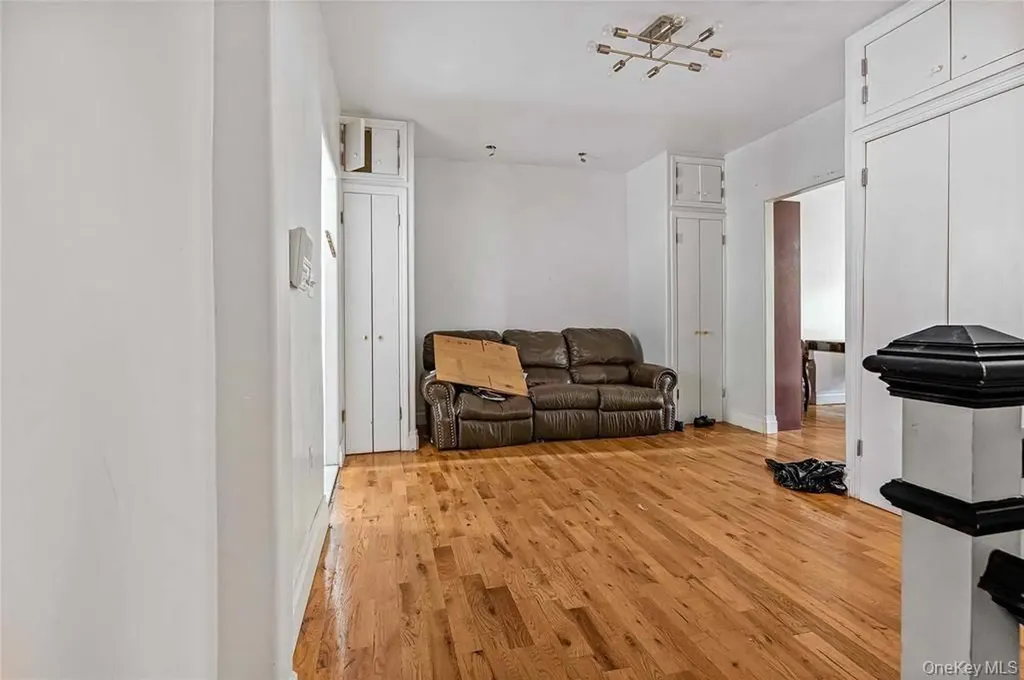 422 Bedford Avenue Brooklyn NY 11249