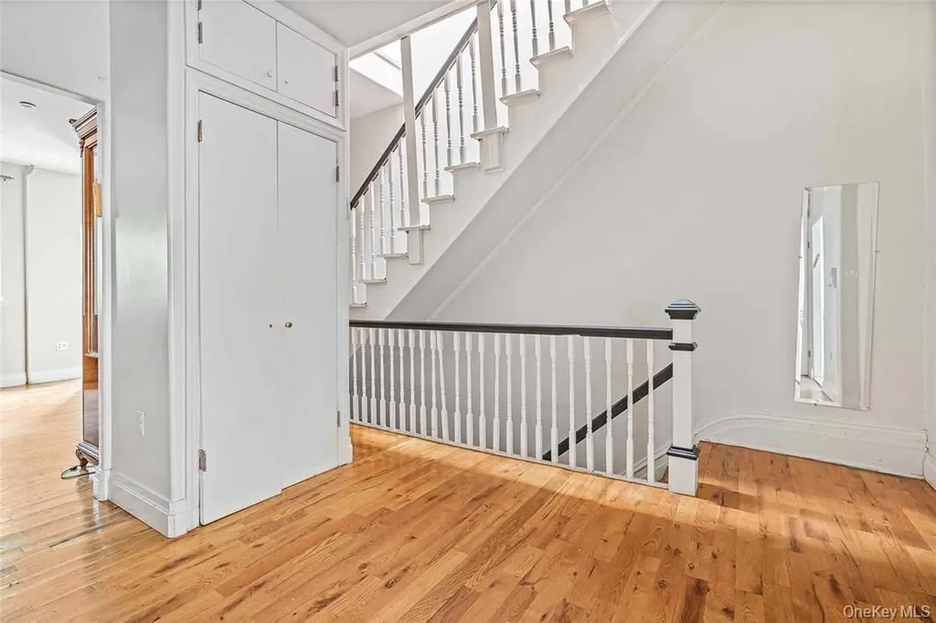 422 Bedford Avenue Brooklyn NY 11249