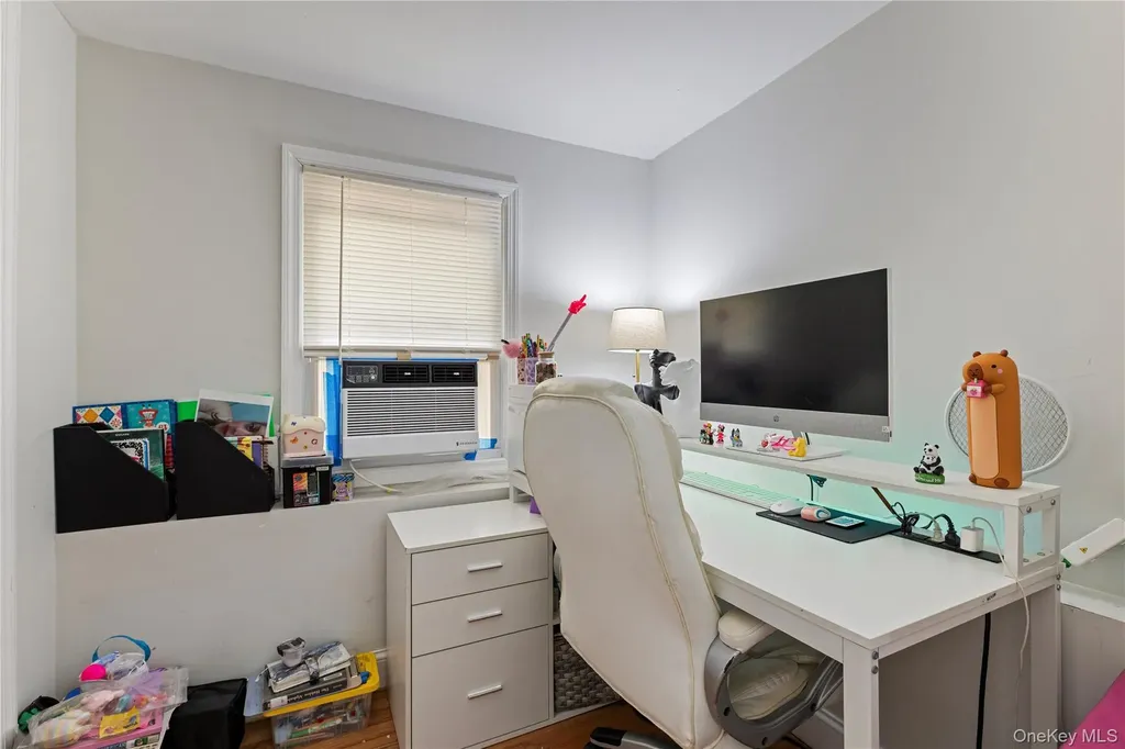 236 Maple Place Mineola NY 11501