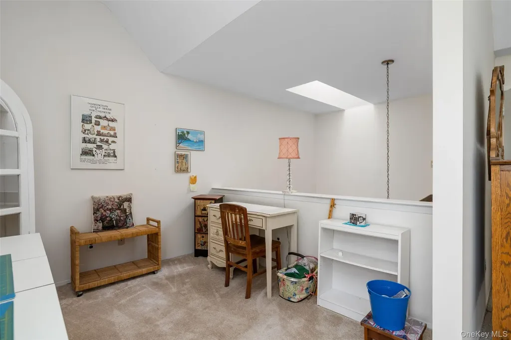 48 Southgate Circle Massapequa Park NY 11762