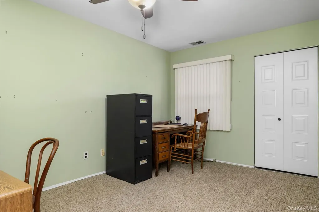 48 Southgate Circle Massapequa Park NY 11762