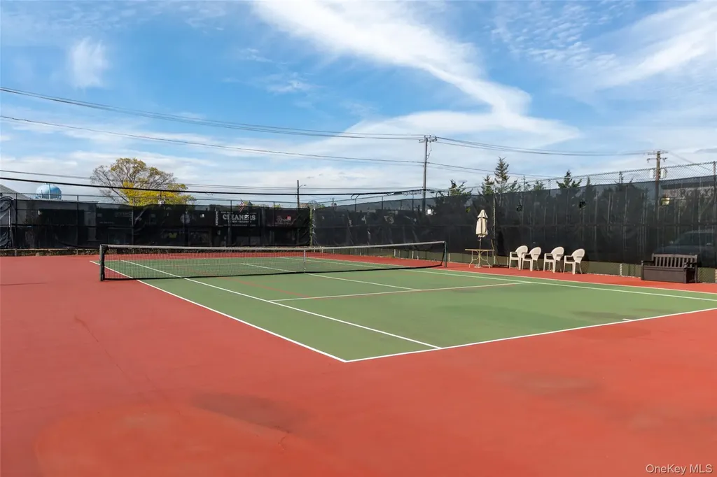 48 Southgate Circle Massapequa Park NY 11762