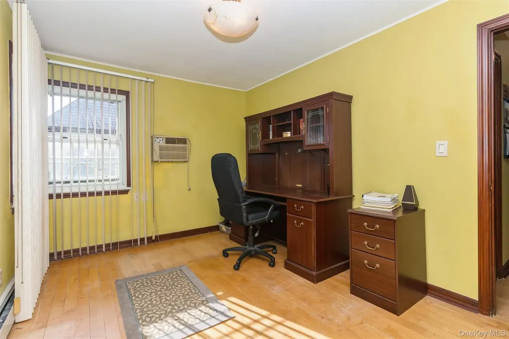 1 Herbert Drive New Hyde Park NY 11040