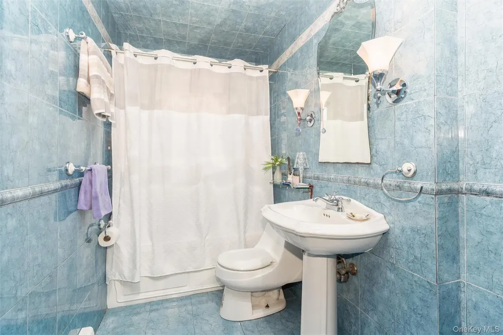 1 Herbert Drive New Hyde Park NY 11040